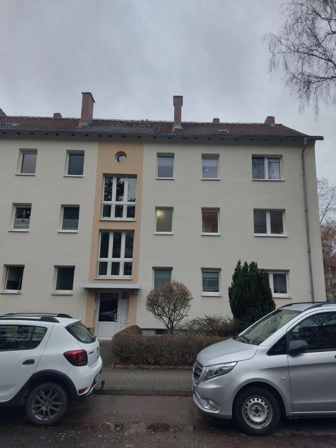 Helles Modern Eingerichtetes Apartment Halle  Exteriör bild
